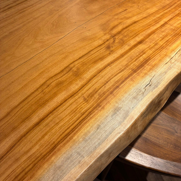 一枚板 サクラ / 桜(杢) K-GM-2203-396-2 (W145cm)