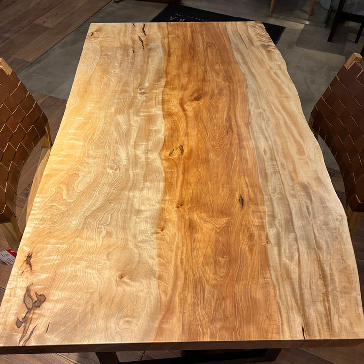 【SOLD OUT】一枚板　トチ / 栃(杢)　K-GM-2203-360-2　(W130cm)