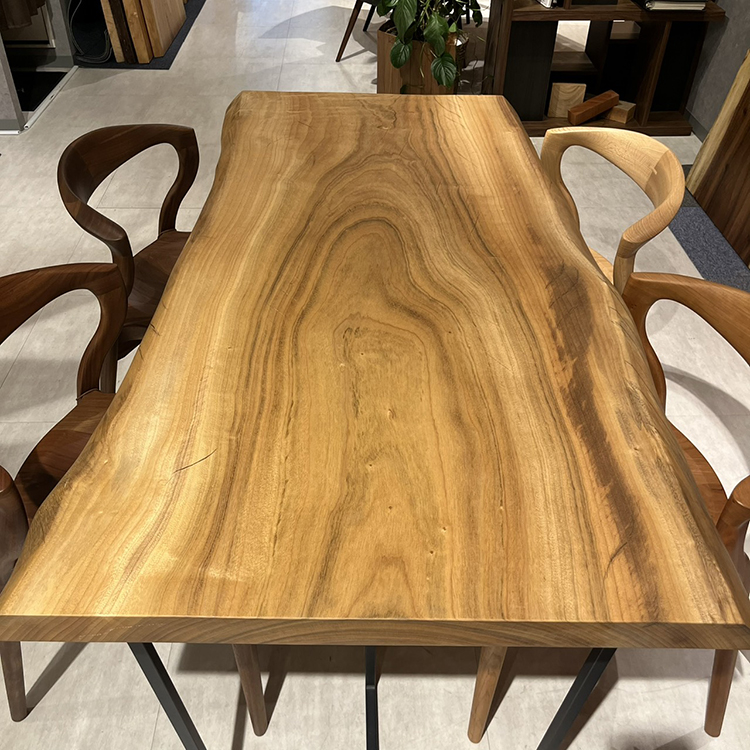 一枚板　クス / 楠　2712-31　(W150cm)