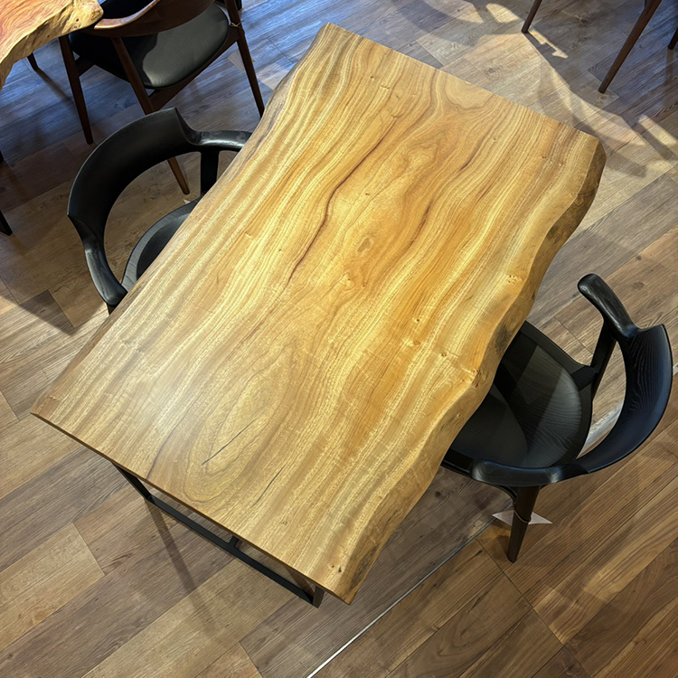 一枚板　クス / 楠　2981-13　(W130cm)