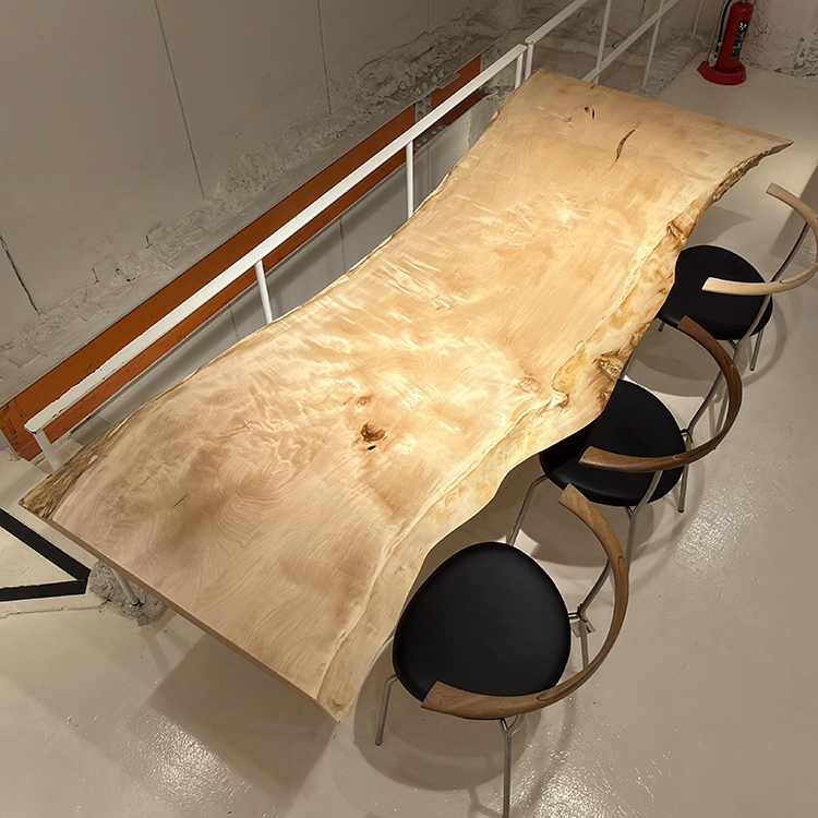 一枚板　トチ / 栃(杢)　K-GM-2202-1519　(W240cm)