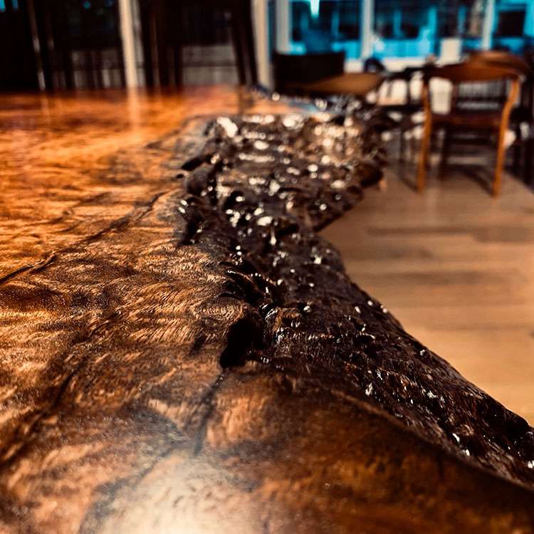 一枚板　サペリ(杢)　388-1/2-30-2　(W180cm)