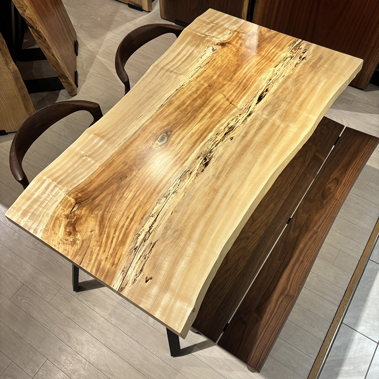 一枚板　トチ / 栃(杢)　K-HN-2204-926　(W160cm)