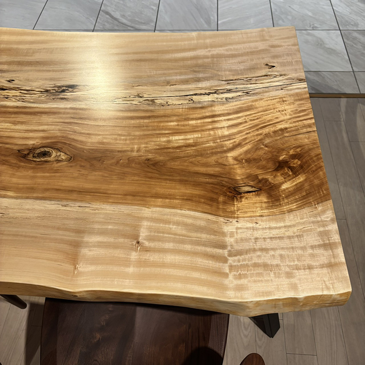 一枚板　トチ / 栃(杢)　K-HN-2204-926　(W160cm)