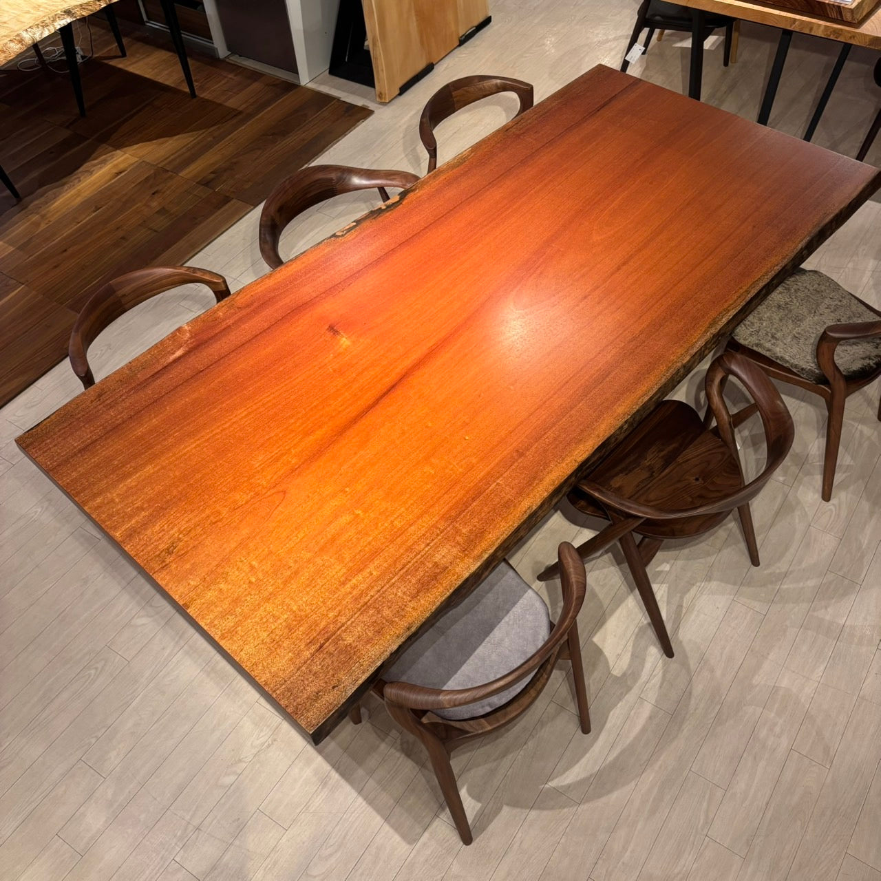 一枚板　アフリカンマホガニー　381-7-1　(W240cm)