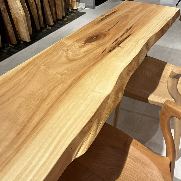 一枚板　トチ / 栃　67-17　(W190cm)