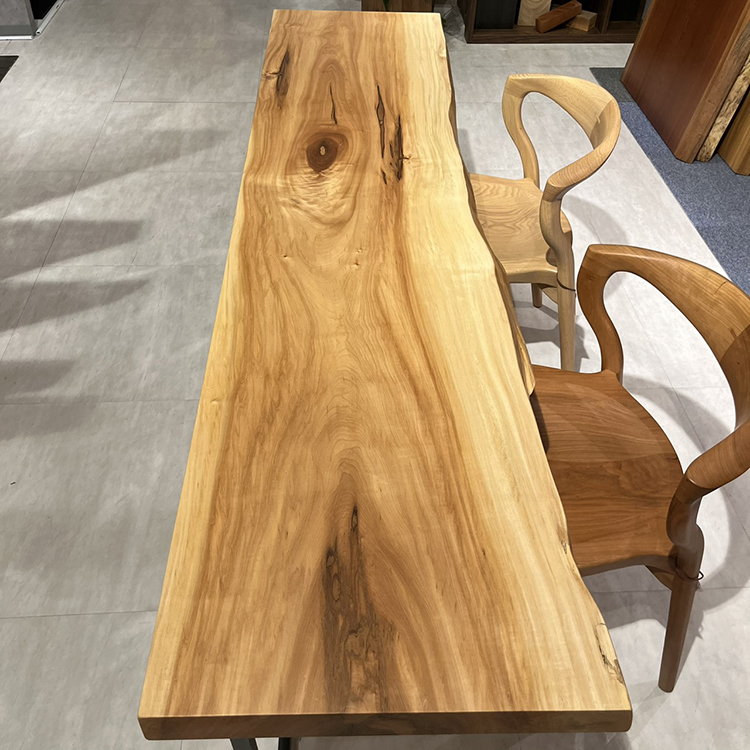 一枚板　トチ / 栃　67-17　(W190cm)