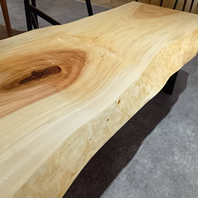 一枚板　トチ / 栃　67-18　(W170cm)