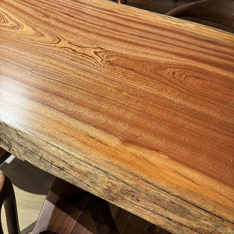 一枚板　サペリ　380-23-1　(W150cm)