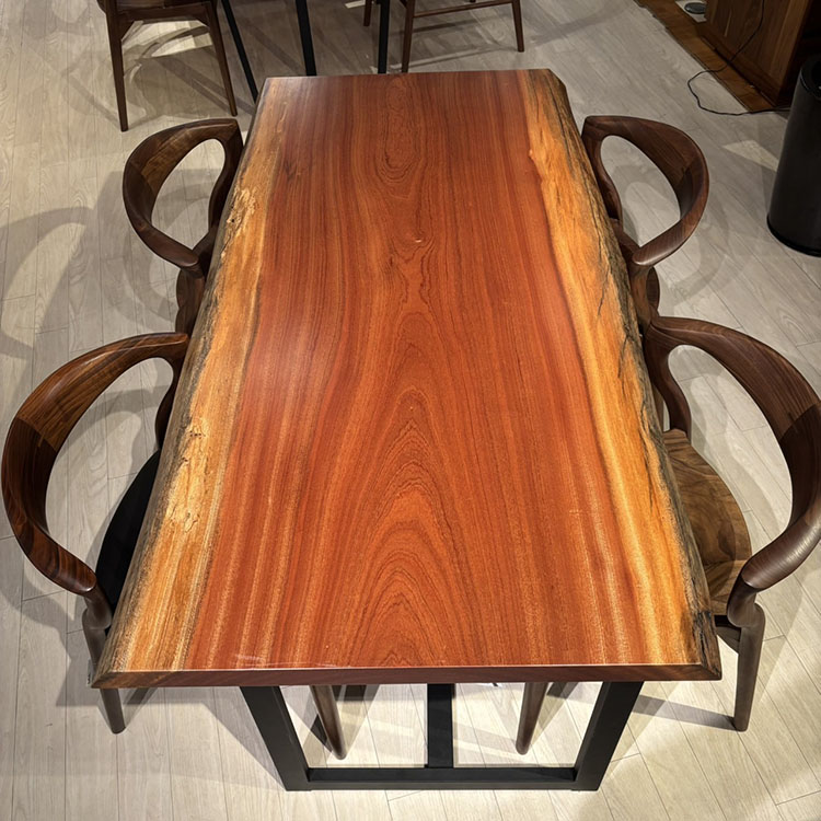 一枚板　サペリ　380-23-1　(W150cm)