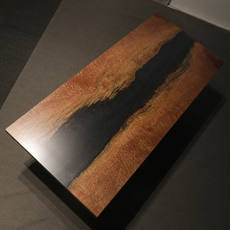 RESINテーブル　サペリ(杢)　388-2/2-10-2　(W200cm)