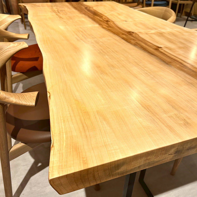 一枚板　トチ / 栃(杢)　K-HN-2205-912　(W180cm)