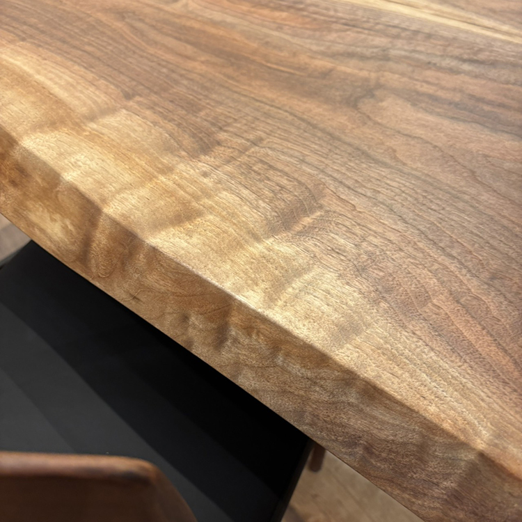 一枚板　ウォールナット　251-2-1　(W130cm)