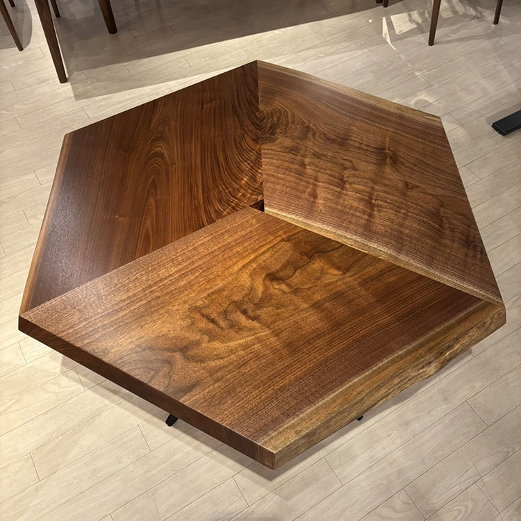 ハギ天板　テトラ　ウォールナット(杢)　174-5-1+2+580664-2/2-7　(W123cm)