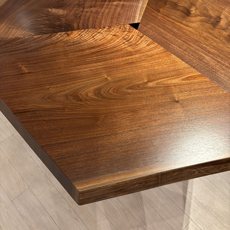 ハギ天板　テトラ　ウォールナット(杢)　174-5-1+2+580664-2/2-7　(W123cm)