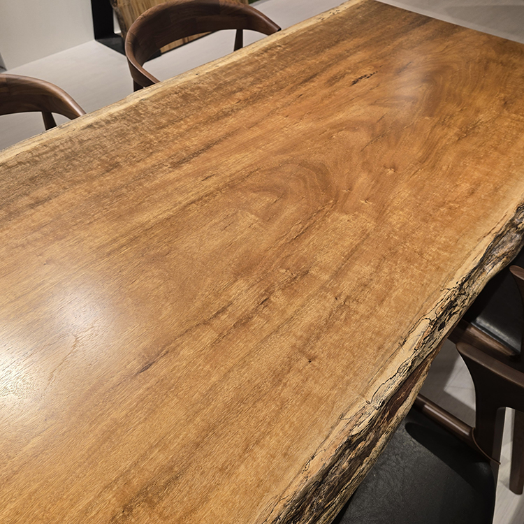 一枚板　モビンギ(杢)　K-OM-2303-346-2　(W160cm)