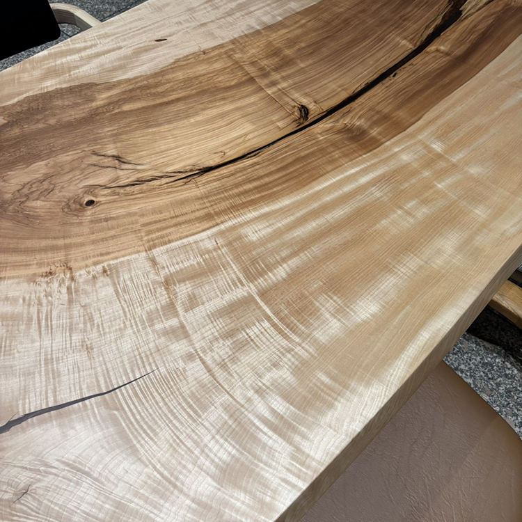 一枚板　トチ / 栃(杢)　532-6-2　(W180cm)