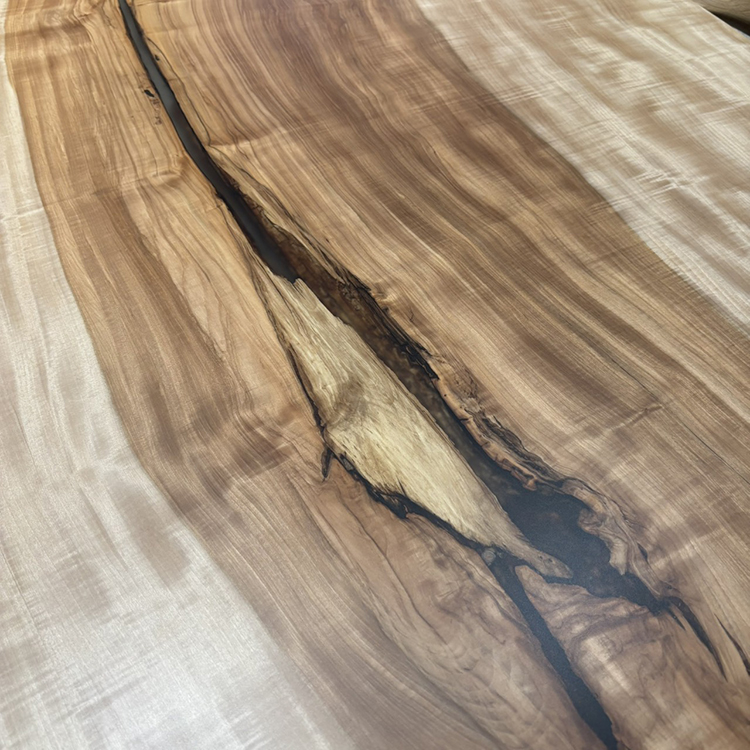 一枚板　トチ / 栃(杢)　532-6-2　(W180cm)