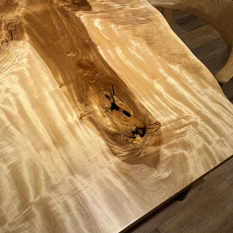 一枚板　トチ / 栃(杢)　532-8-1　(W180cm)