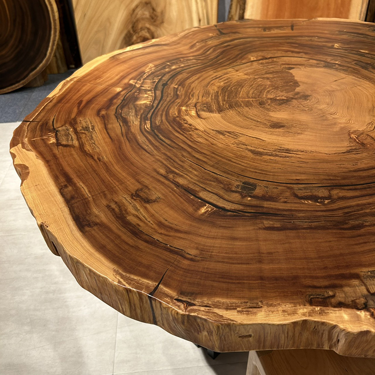 一枚板　ヤクスギ / 屋久杉(杢)　輪切り 2-1/2-1　(W109cm)