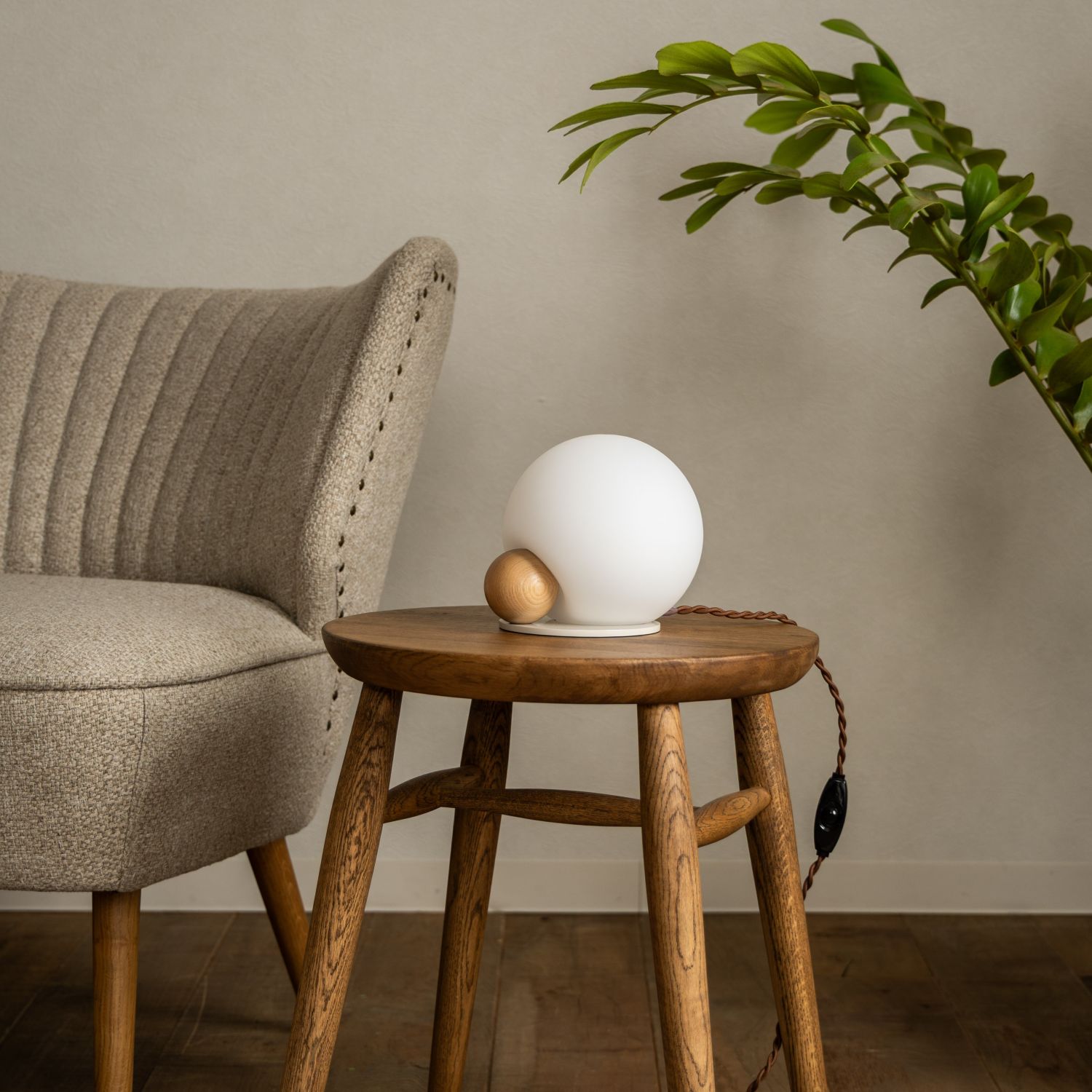 キエトア テーブルランプ