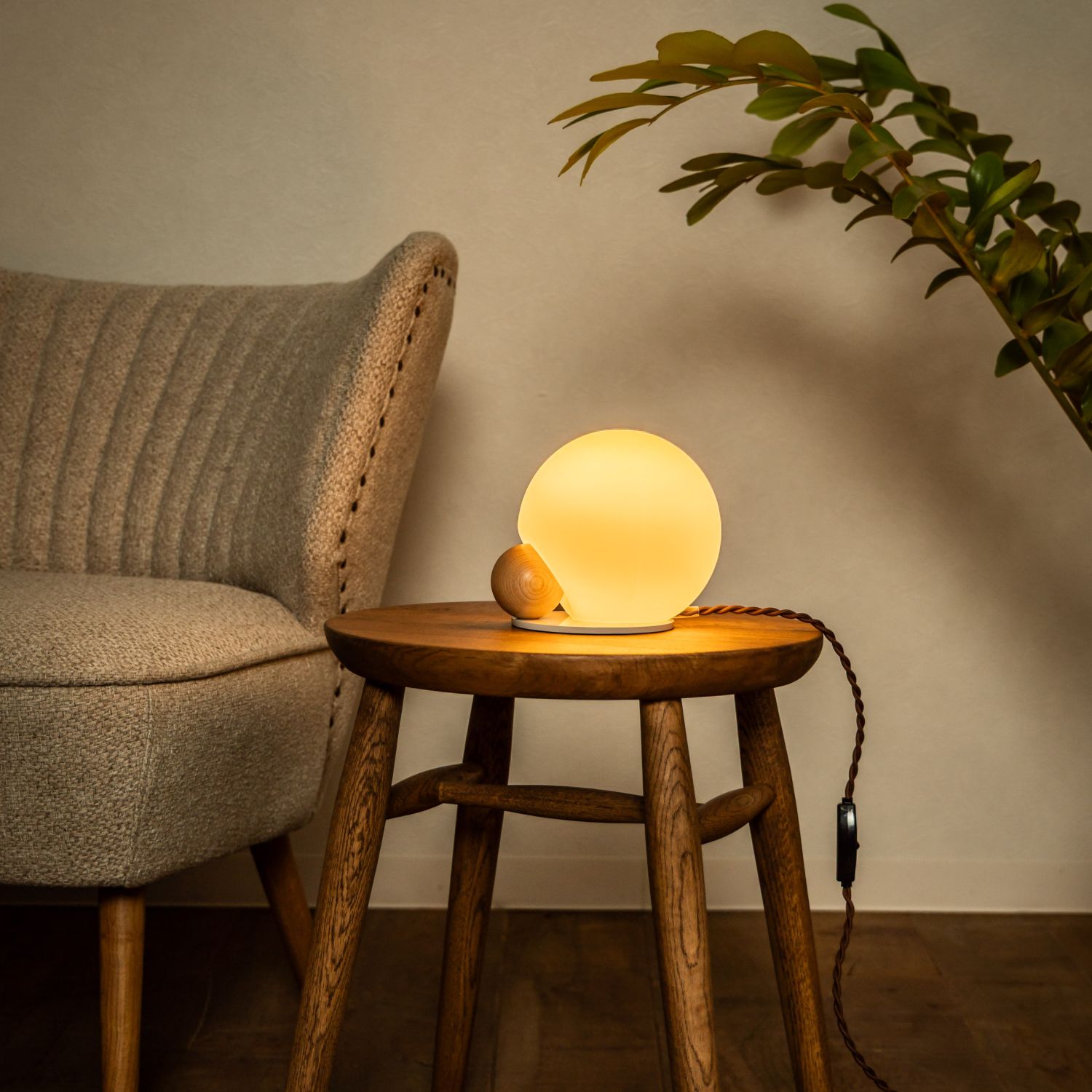 キエトア テーブルランプ