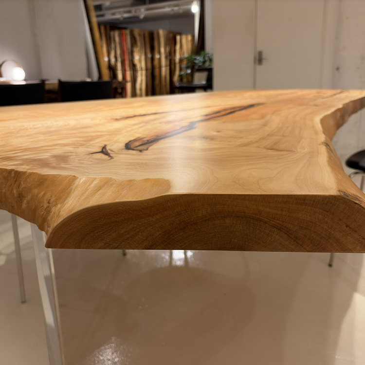 一枚板　トチ / 栃(杢)　K-HN-2205-951　(W220cm)