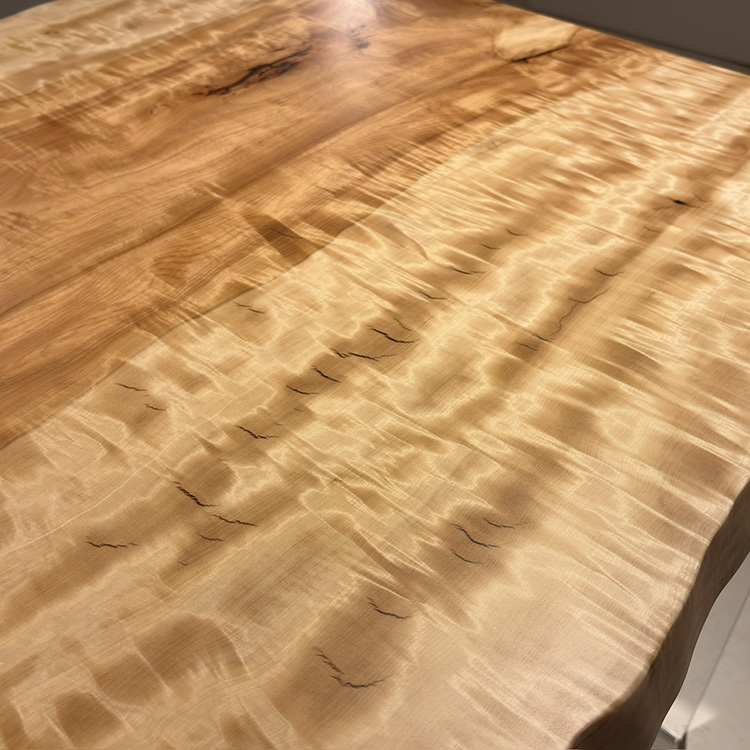 一枚板　トチ / 栃(杢)　K-GM-2203-644　(W200cm)