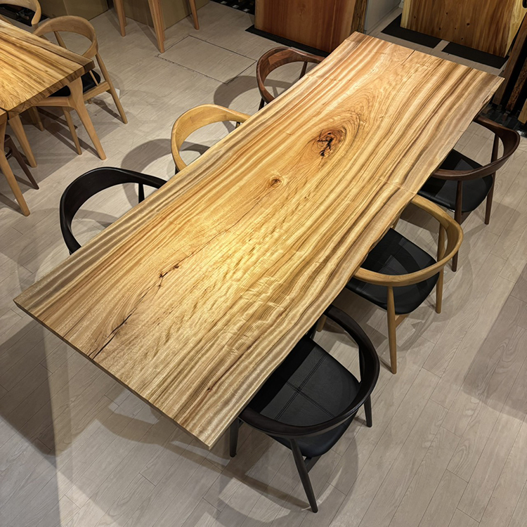 一枚板　クス / 楠　6102-7　(W260cm)