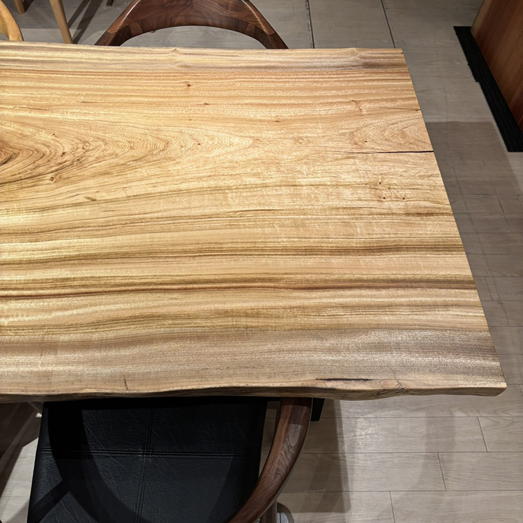 一枚板　クス / 楠　6102-7　(W260cm)