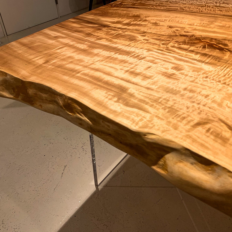 一枚板　トチ / 栃(杢)　K-GM-2110-C-1607　(W200cm)