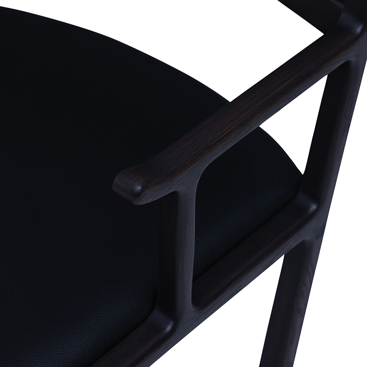 セルボ　ダイニングチェア　オーク材　ダーク色　座面：合皮ブラック