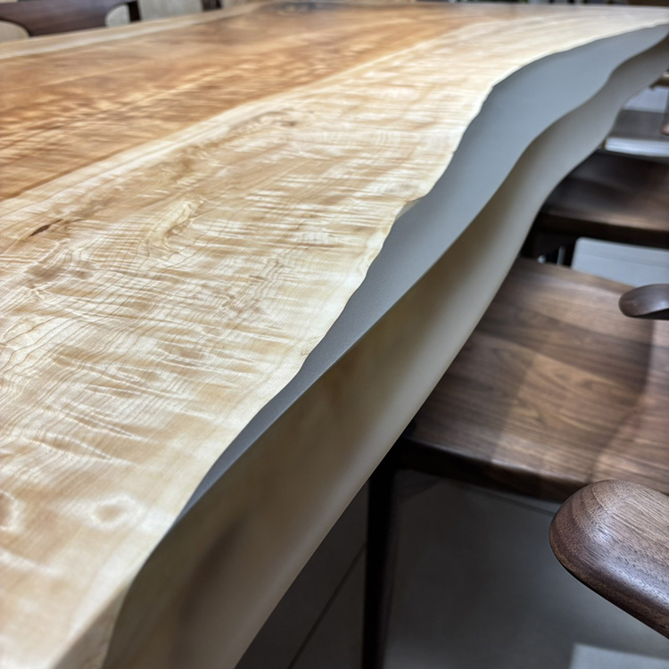 一枚板　トチ / 栃(杢)　K-CN-2106-1550　(W250cm)