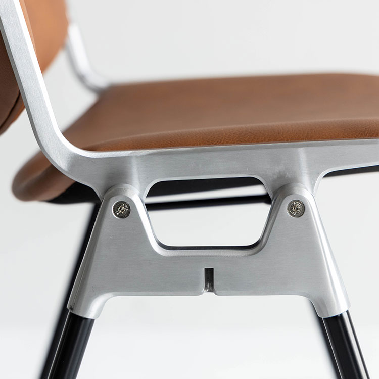 カステル ダイニングチェア