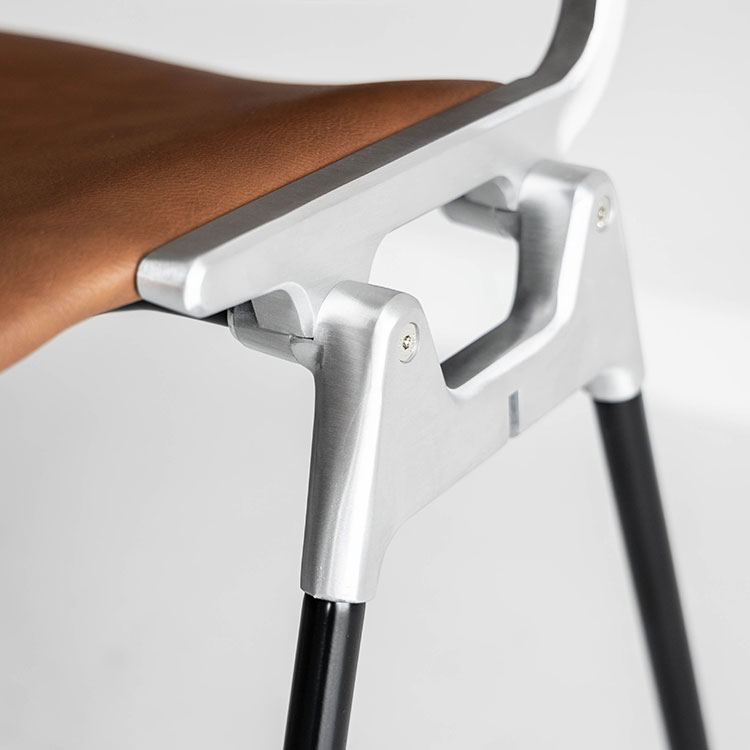 カステル ダイニングチェア