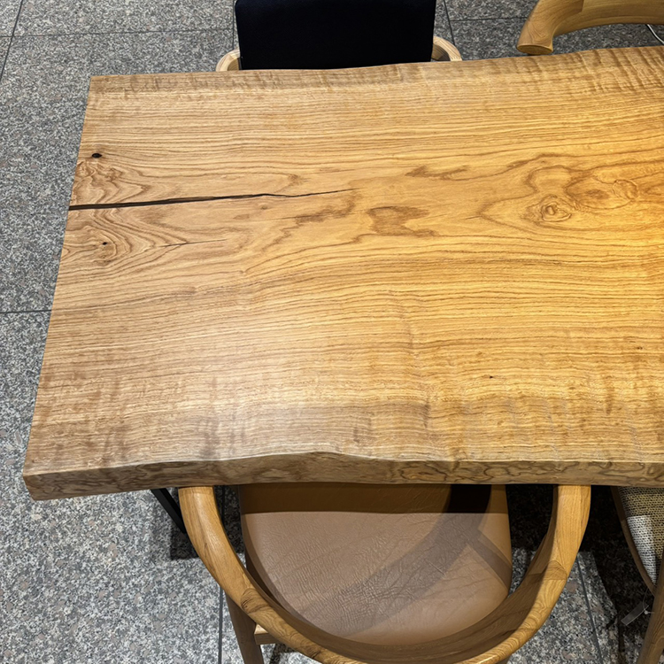 一枚板　シイ（椎）(杢)　K-HN-2203-806-1　(W160cm)