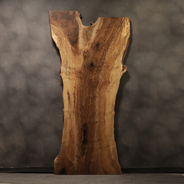 一枚板　バストゥーンウォールナット(杢)　K-GM-2111-48　(W270cm)