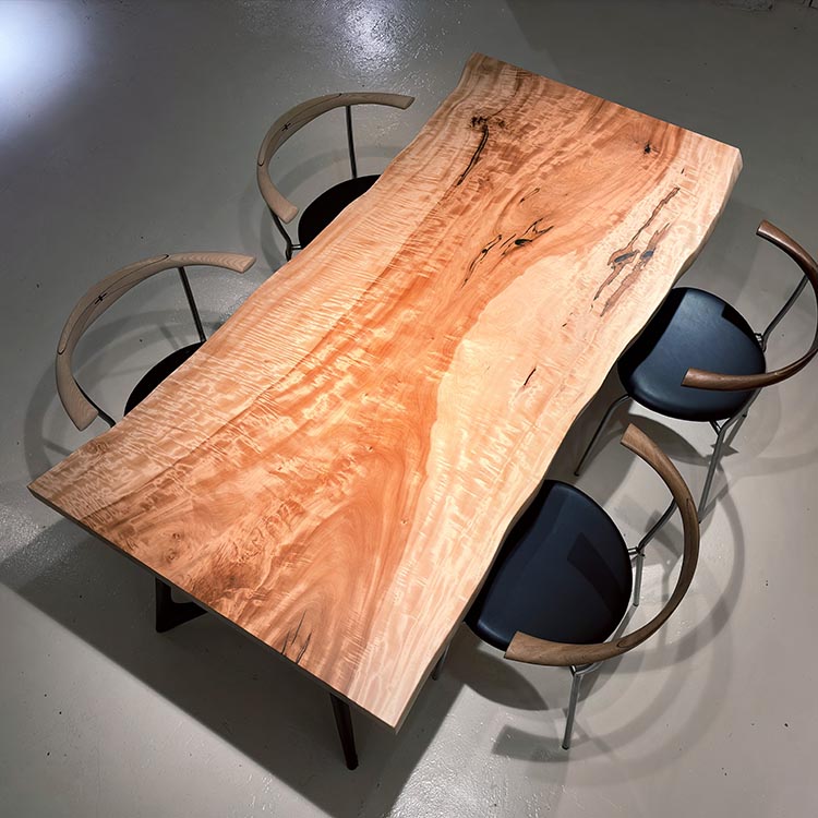 一枚板　トチ / 栃(杢)　K-GM-2202-1546　(W180cm)