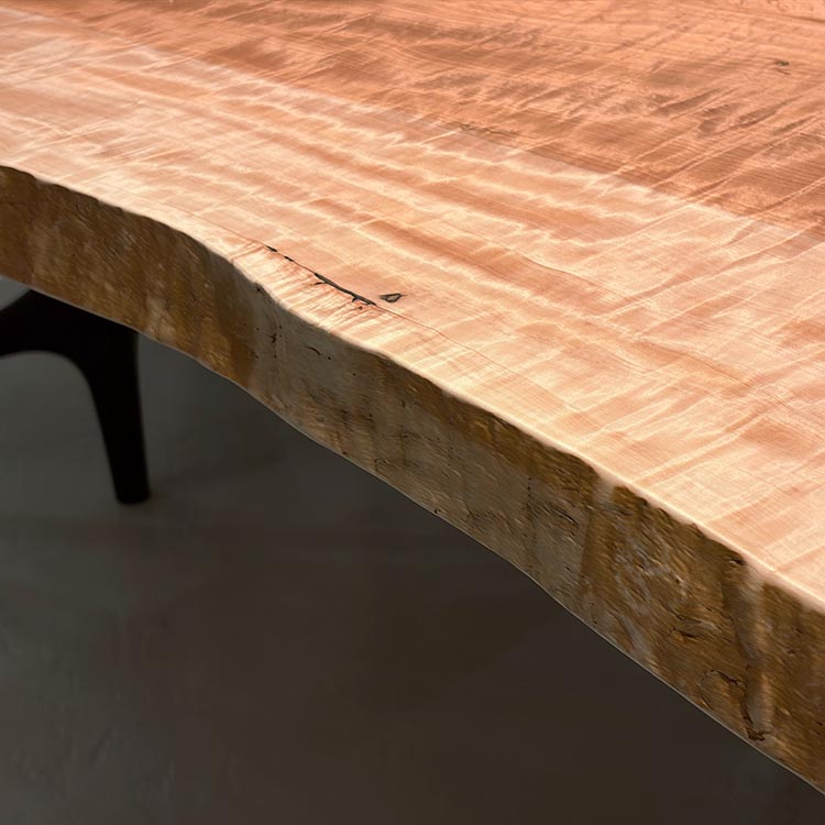 一枚板　トチ / 栃(杢)　K-HN-2203-906　(W240cm)