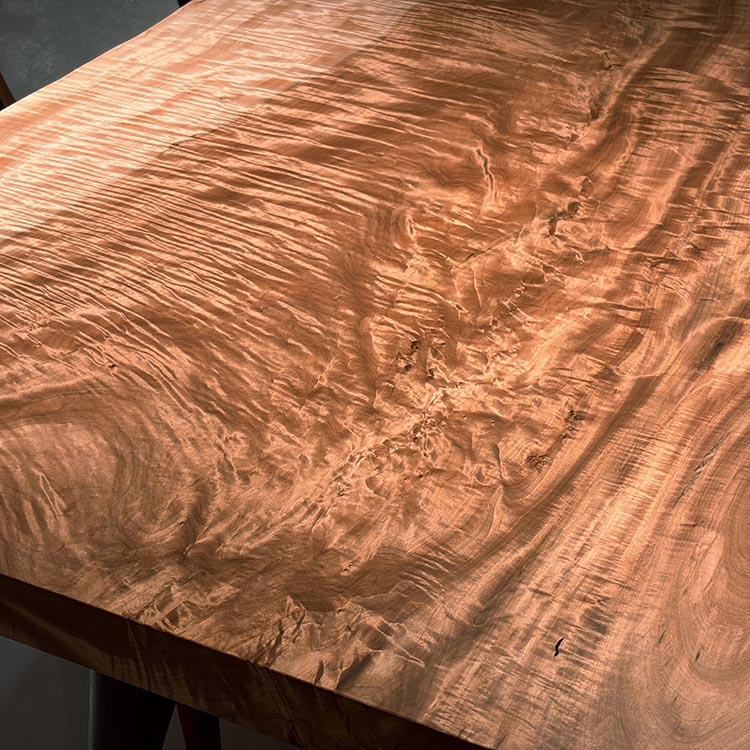 一枚板　トチ / 栃(杢)　K-HN-2203-906　(W240cm)