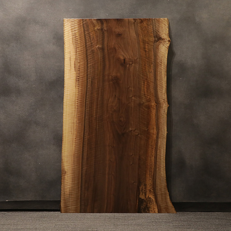 一枚板　バストゥーンウォールナット(杢)　K-GM-2204-48　(W180cm)