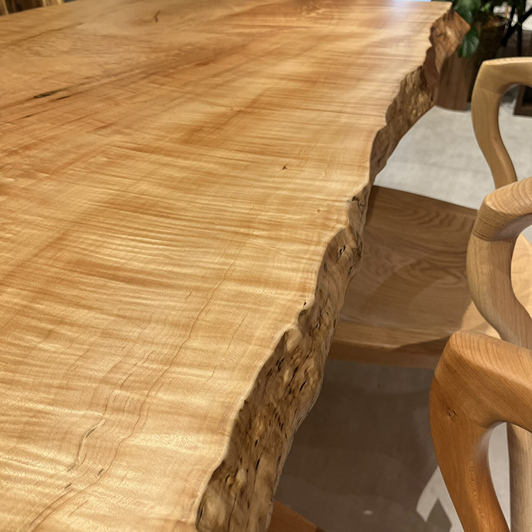 一枚板　カエデ / 楓(杢)　K-GM-2205-687　(W200cm)