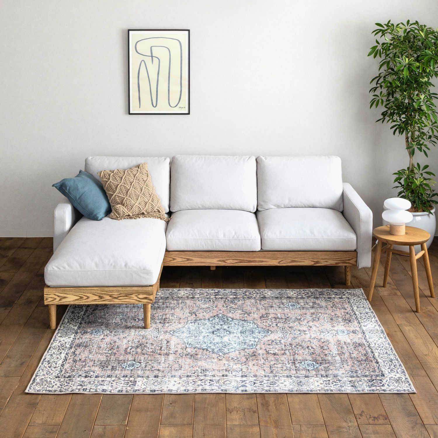 アシュリーラグ