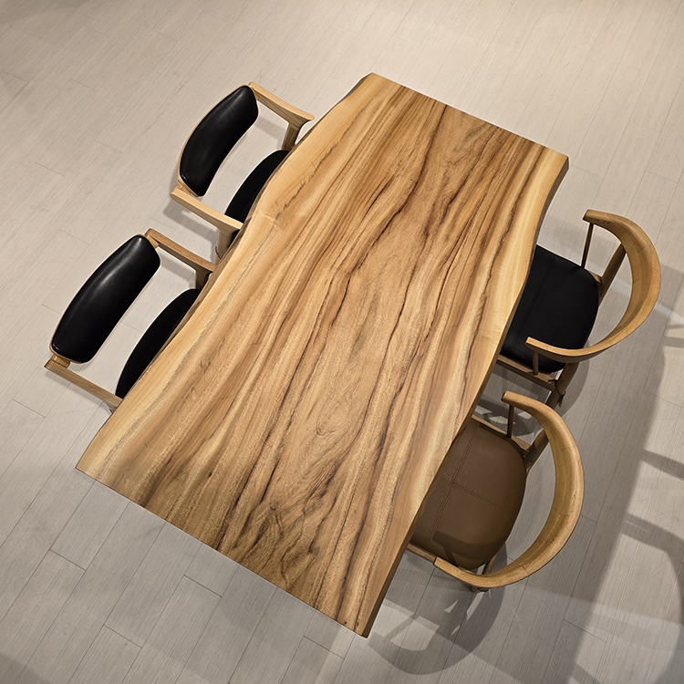 一枚板　クス / 楠　256-4　(W150cm)