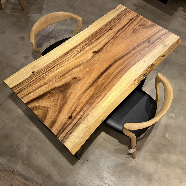 一枚板テーブル　モンキーポッド　345-3-2　(W130cm)