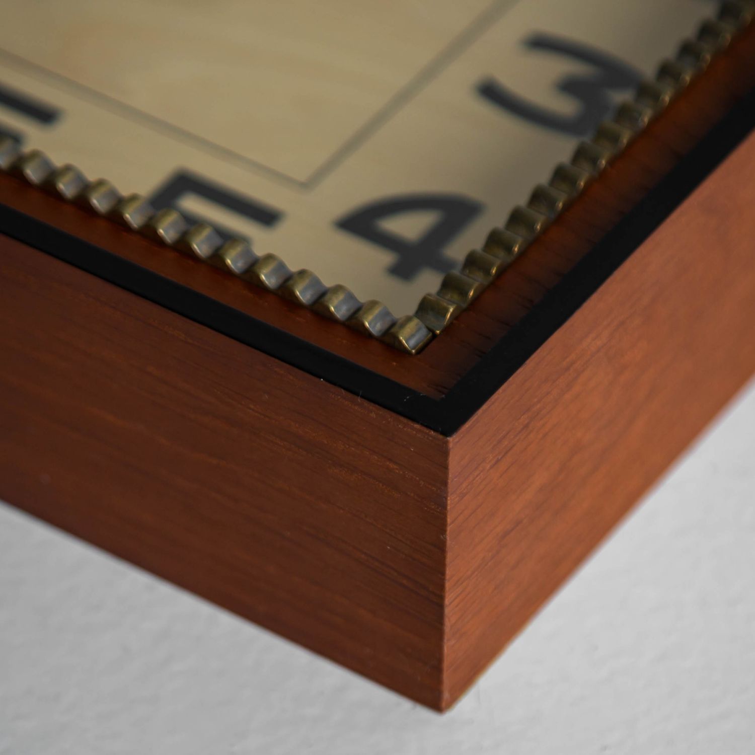 ブラス クロック ソリッド