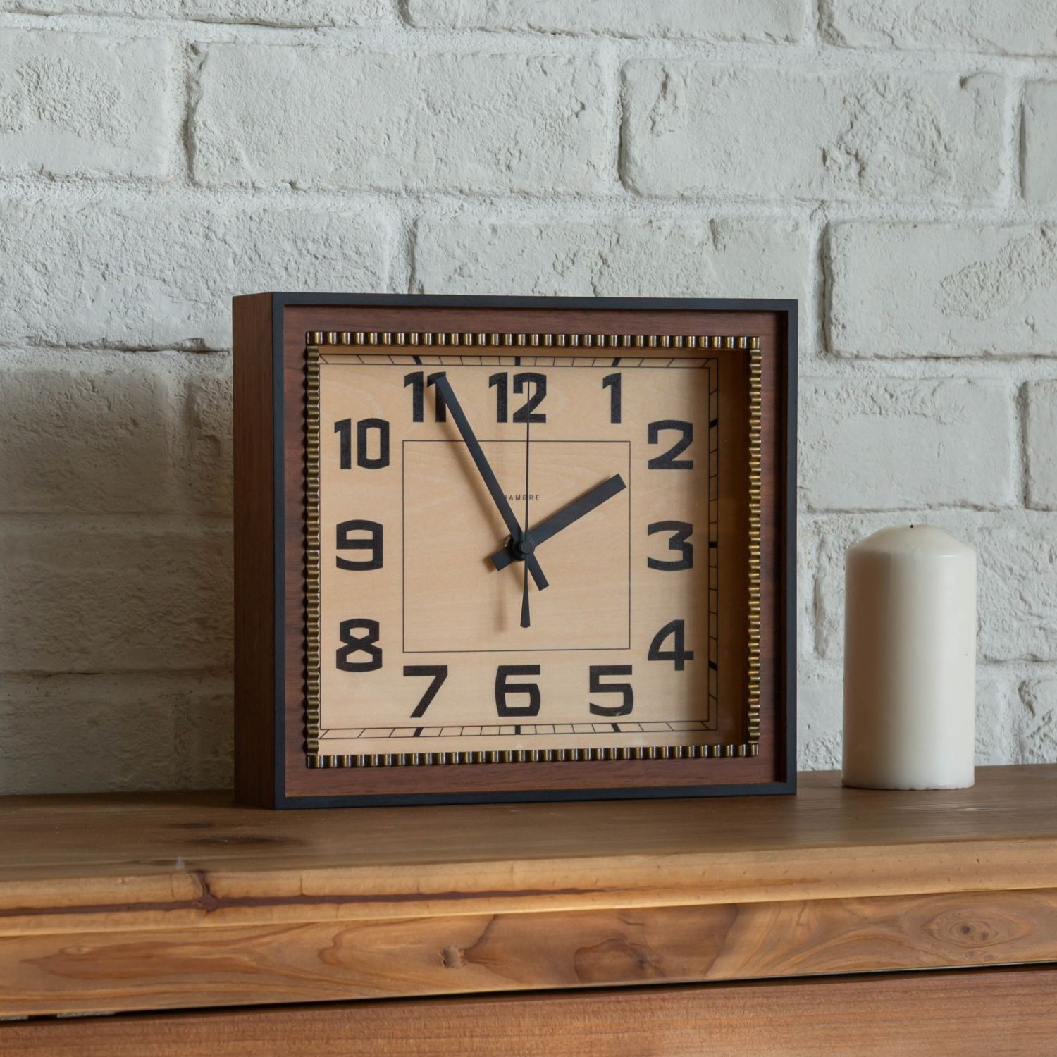 ブラス クロック ソリッド