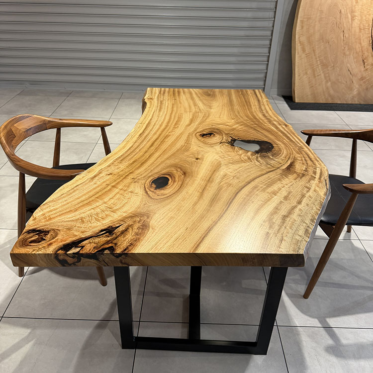 一枚板テーブル　クス / 楠(杢)　3334-5-1　(W150cm)