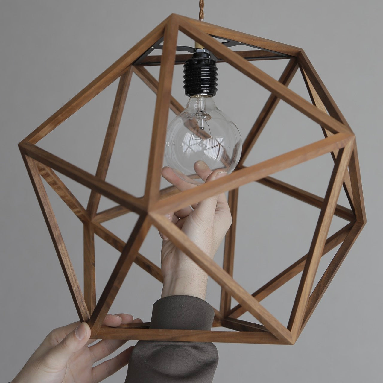 コンフェッティ ペンダントランプ