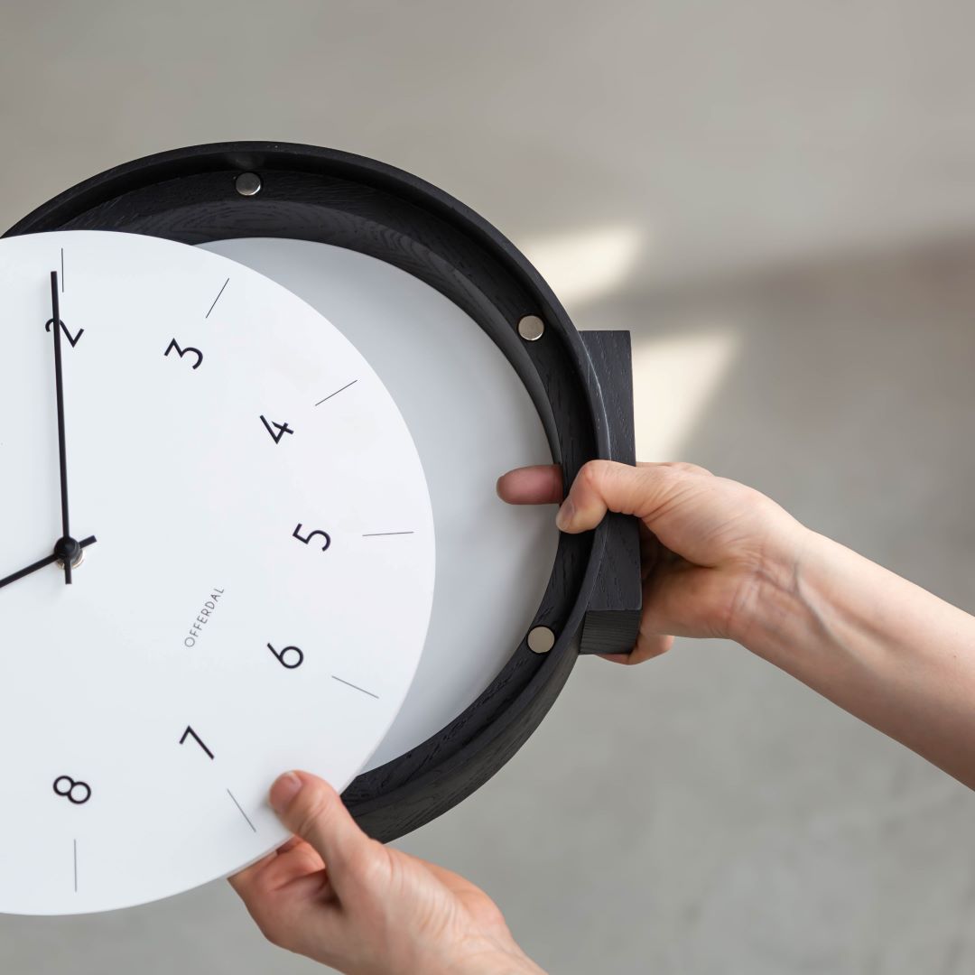 アールノ クロック